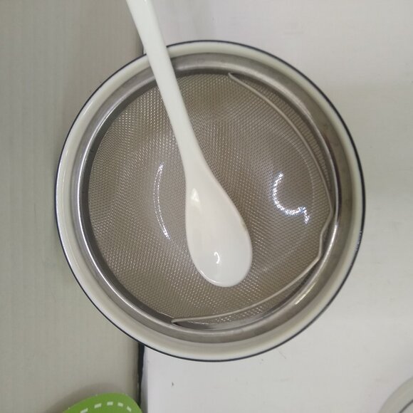 Ceramic Bacon Grease Container with Strainer,Grease Container for Kitchen 17oz - Picture 5 of 7